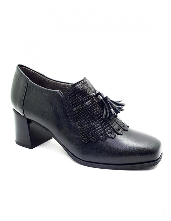 Zapato de mujer Pitillos en negro 1695