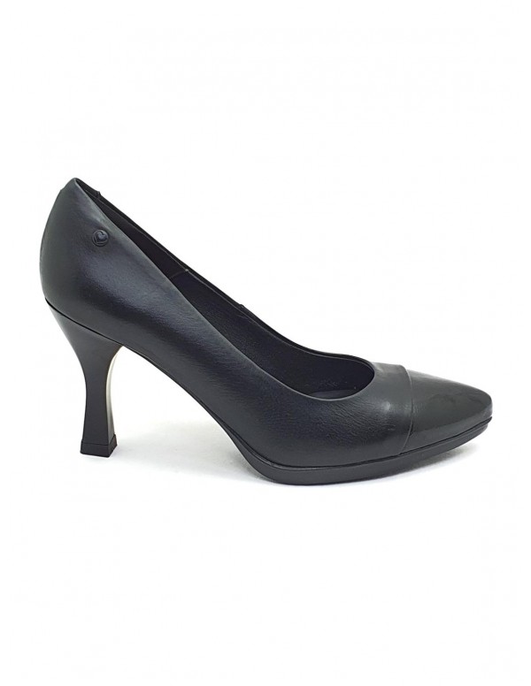 Zapato de mujer Desireé en negro Sari23