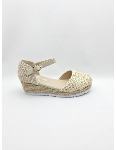 Zapatilla de niña Mustang...